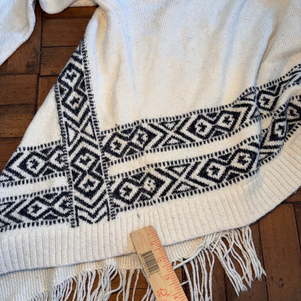 Hollister Womens Cream Aztec Fringe Open Front Cardigan Sweater Size L Boho - Picture 12 of 12